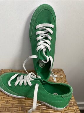 Green Canvas Lace-Up Sneakers for Women